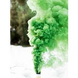PXM40 Green Smoke Bomb Groene Rookbom Piromax (Unsplash Picture)