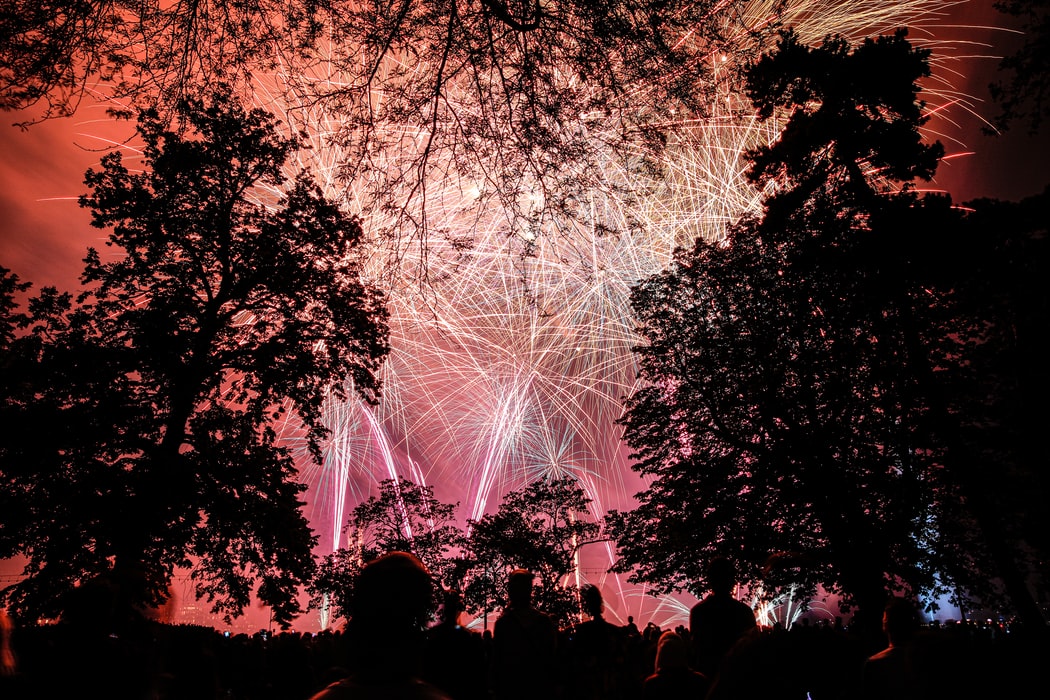 T&T Fireworks - Vuurwerkshows - Vuurwerkspektakels - Vuurwerk - Photo Unsplash - Roven Images (Photo Credit)