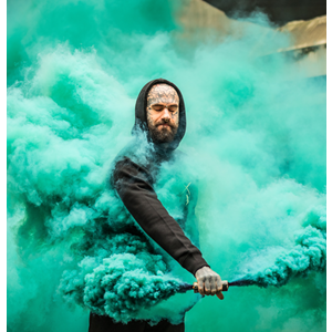 SW 30 Green Dual Smoke Grenade Vulcan (Unsplash Picture)